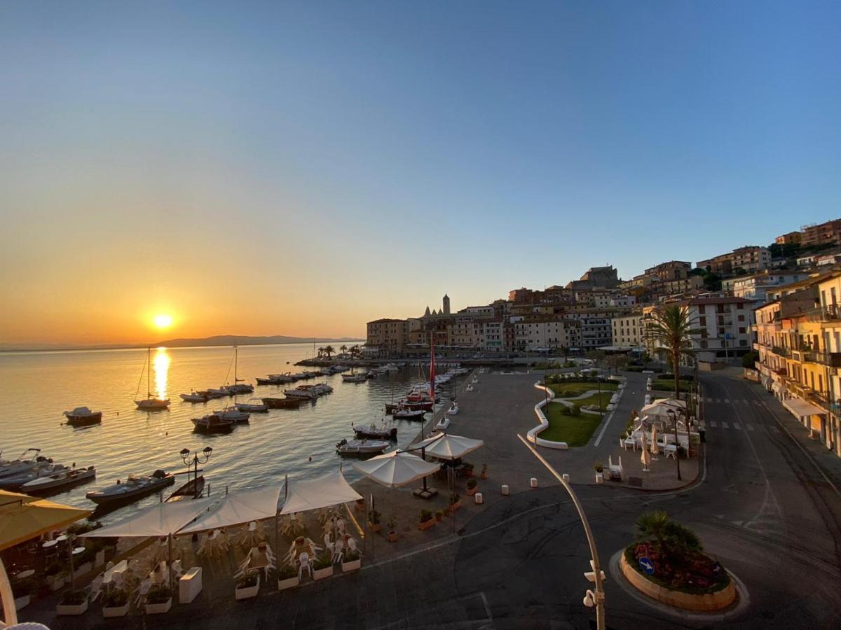 Casa Sul Porto Vista Mozzafiato Appartement Porto Santo Stefano  Buitenkant foto
